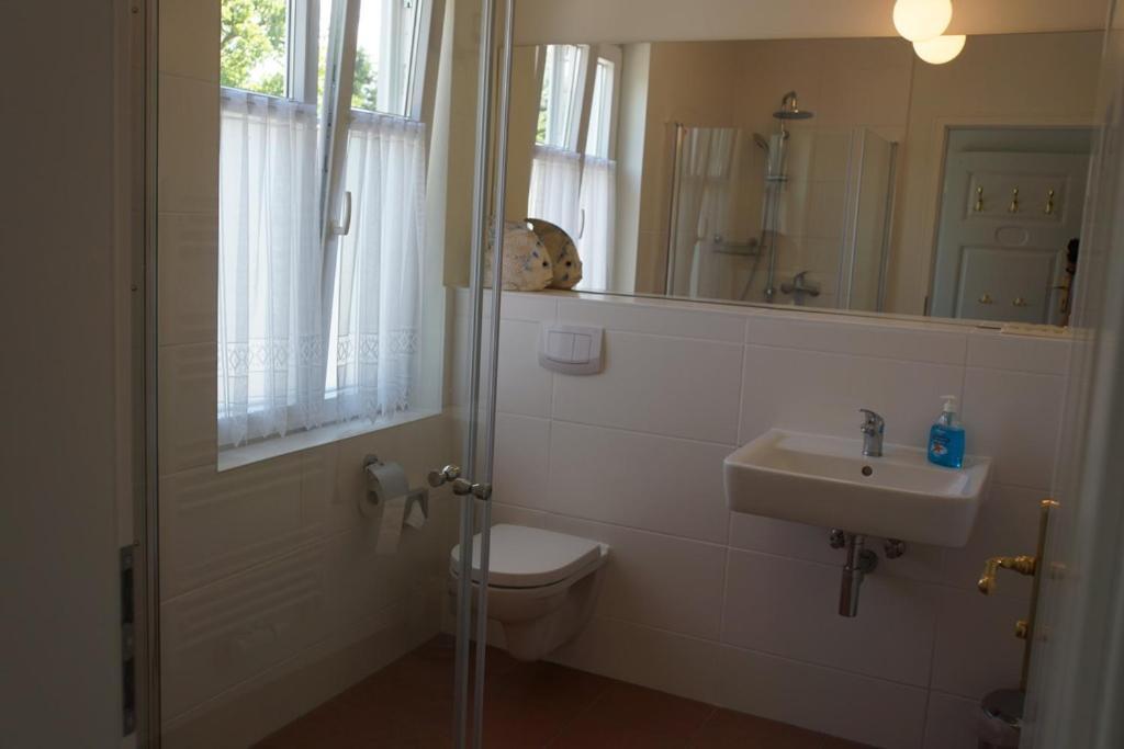 Haus Buddenbrock Auf Ruegen Wiek auf Rügen Kamer foto